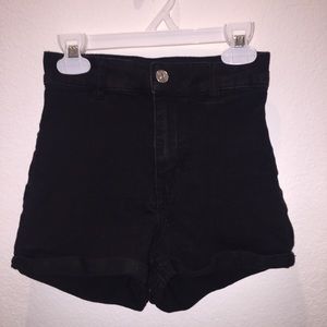 H&M Divided Black High-waisted Shorts
